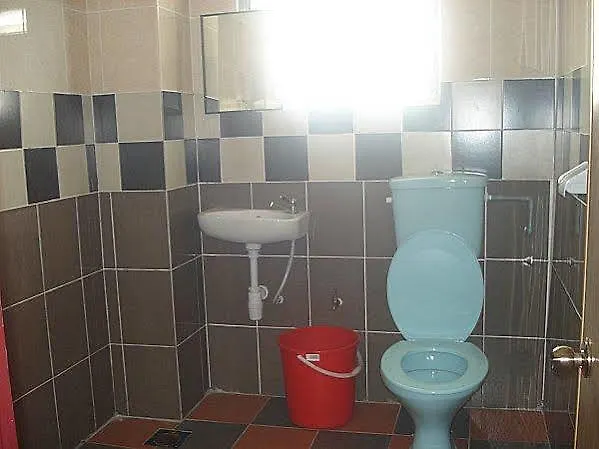 Oyo 44100 Hotel Casavilla Petaling Jaya Malaysia